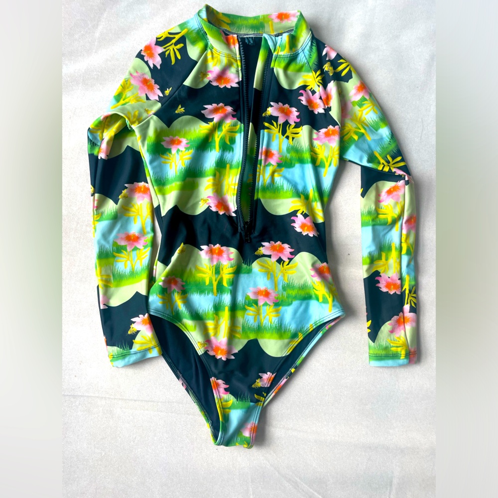 cynthia rowley size L flower surf suit SOLDOUT